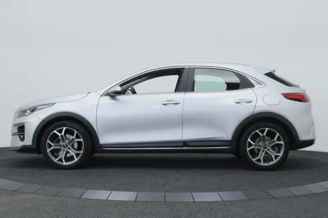 Kia XCeed (2021) thumbnail 6