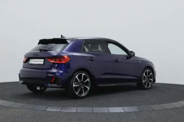 Audi A1 (2025) thumbnail 2