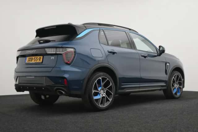 Lynk & Co 01 (2023) thumbnail 2