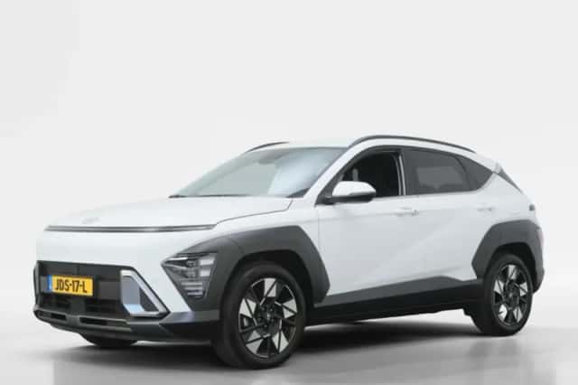 Hyundai Kona (2025) thumbnail 1