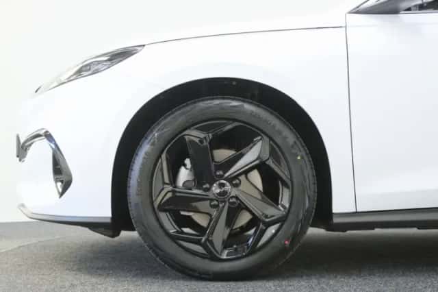 BYD Seal (2026) thumbnail 6