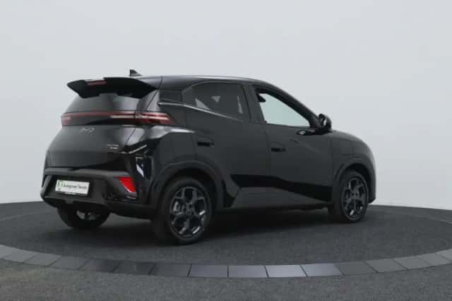 BYD Dolphin (2026) thumbnail 2