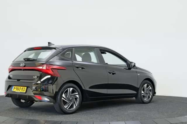 Hyundai i20 (2022) thumbnail 2