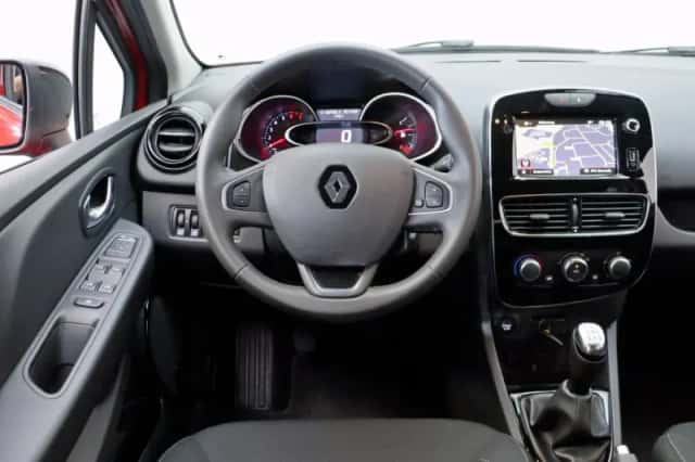 Renault Clio (2020) thumbnail 3