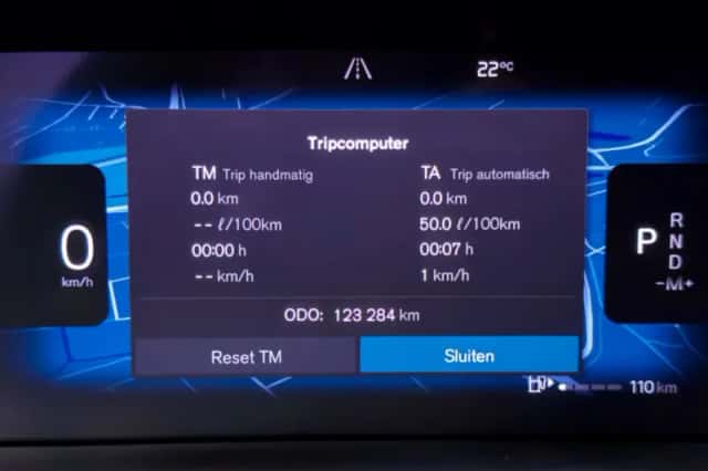 Volvo XC60 (2021) thumbnail 4