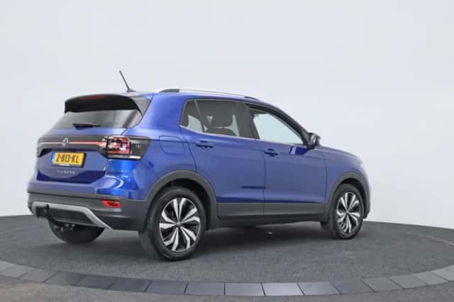 Volkswagen T-Cross (2023) thumbnail 2