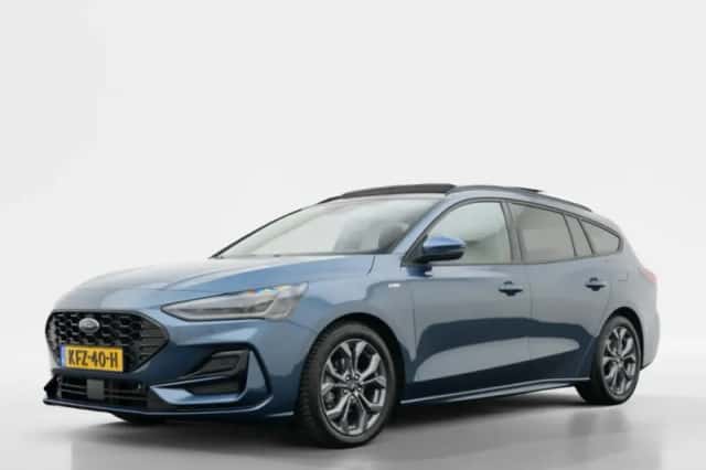 Ford Focus (2023) thumbnail 1