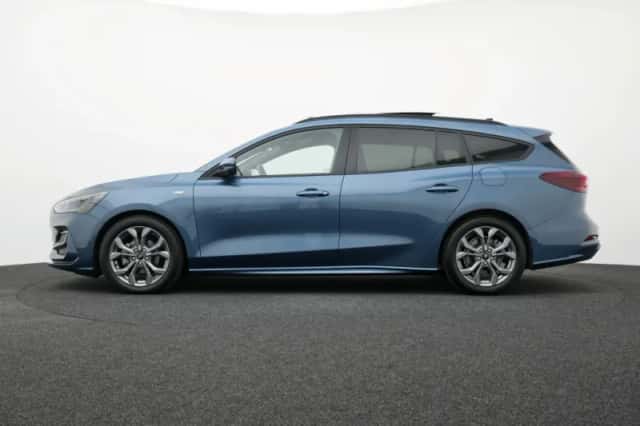 Ford Focus (2023) thumbnail 6