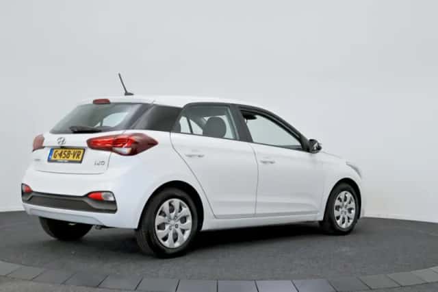Hyundai i20 (2019) thumbnail 2