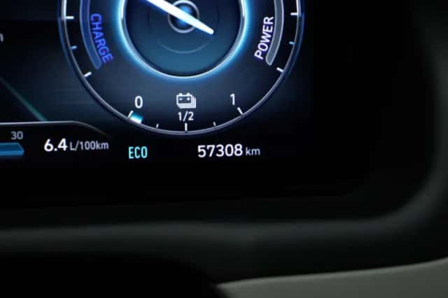 Hyundai Tucson (2022) thumbnail 4