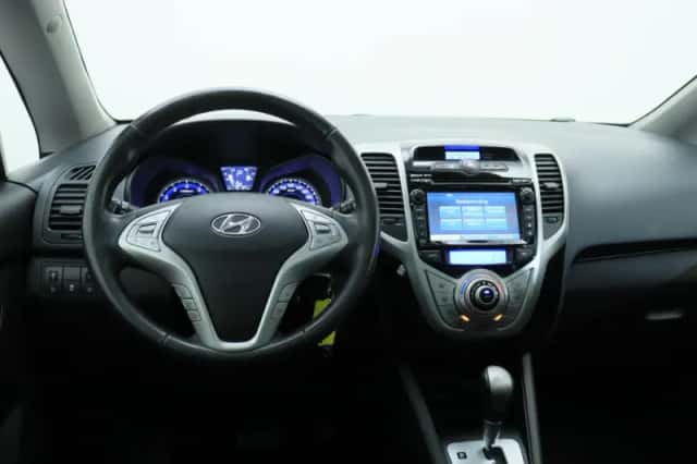 Hyundai ix20 (2012) thumbnail 3