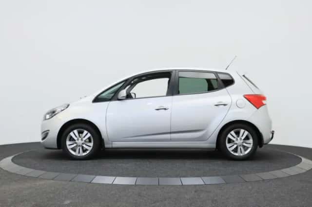 Hyundai ix20 (2012) thumbnail 6