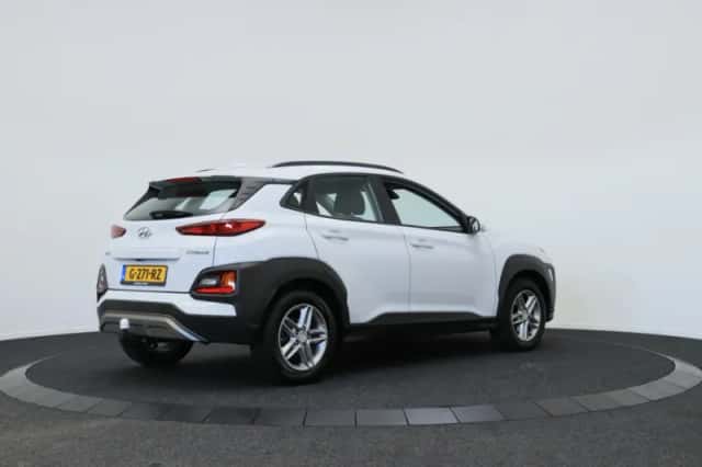 Hyundai Kona (2019) thumbnail 2