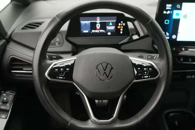 Volkswagen ID.3 (2024) thumbnail 3