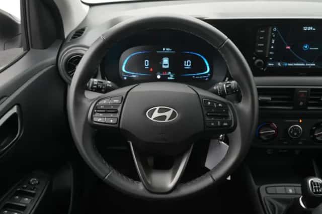 Hyundai i10 (2025) thumbnail 3