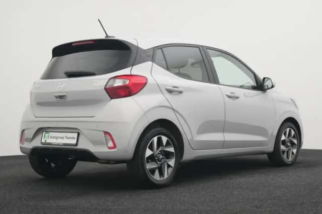 Hyundai i10 (2025) thumbnail 2