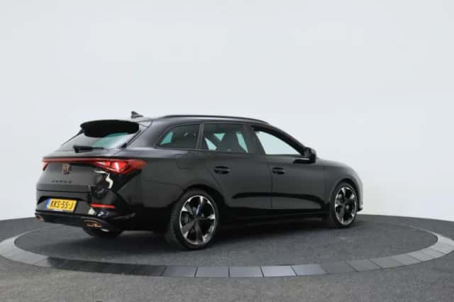 CUPRA Leon Sportstourer (2024) thumbnail 1