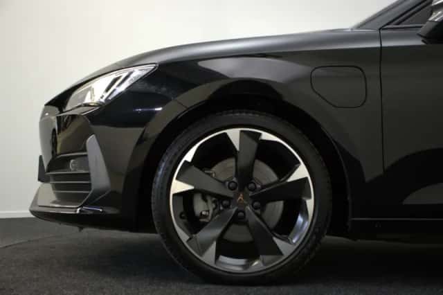 CUPRA Leon Sportstourer (2024) thumbnail 6