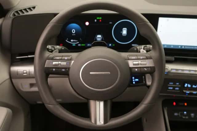 Hyundai Kona (2025) thumbnail 3
