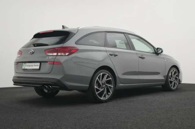 Hyundai i30 (2024) thumbnail 2
