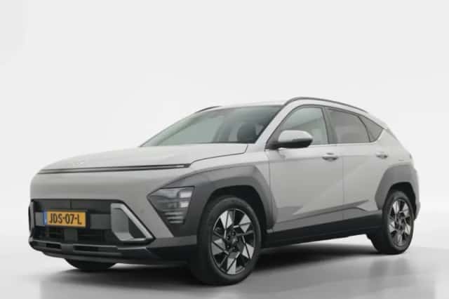 Hyundai Kona (2025) thumbnail 1