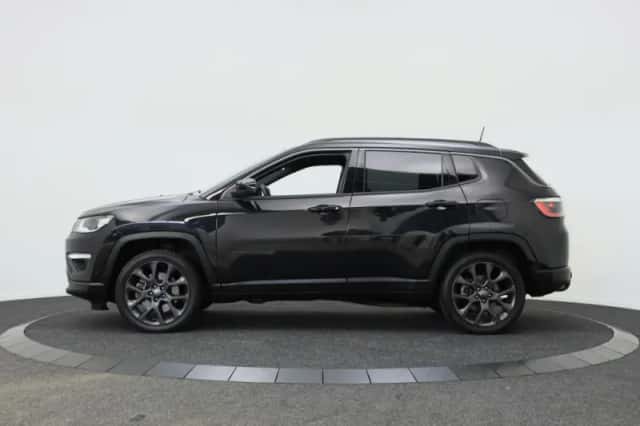 Jeep Compass (2021) thumbnail 4
