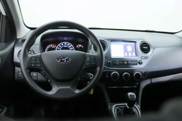 Hyundai i10 (2018) thumbnail 3