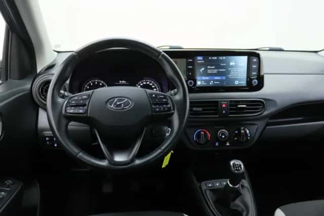Hyundai i10 (2021) thumbnail 3