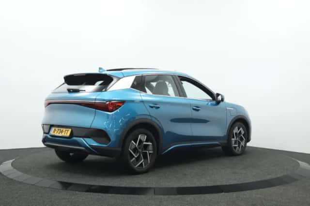 BYD Atto 3 (2022) thumbnail 2