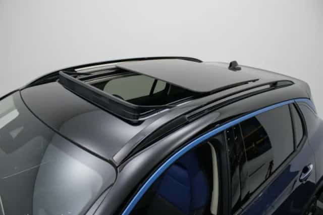 Lynk & Co 01 (2024) thumbnail 3