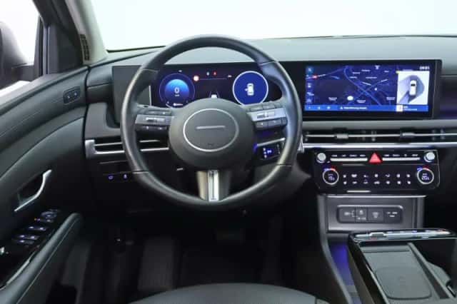 Hyundai Tucson (2025) thumbnail 3