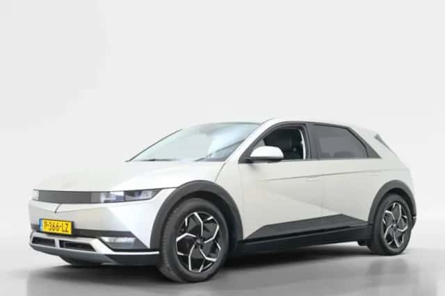 Hyundai Ioniq 5 (2022) thumbnail 1