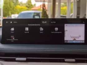 Genesis GV70 (2022) thumbnail 52