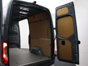Mercedes-Benz Sprinter (2024) thumbnail 22