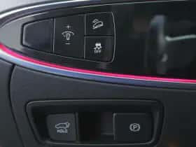 Genesis GV70 (2022) thumbnail 28