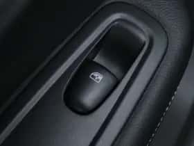 Renault Kadjar (2018) thumbnail 17