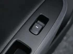 Hyundai i10 (2019) thumbnail 16