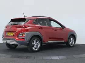 Hyundai Kona (2017) thumbnail 2
