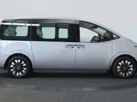 Hyundai Staria (2025) thumbnail 11