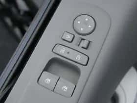 Hyundai Staria (2025) thumbnail 27