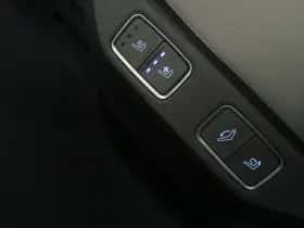 Hyundai Staria (2025) thumbnail 57