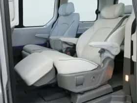 Hyundai Staria (2025) thumbnail 61