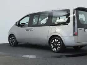 Hyundai Staria (2025) thumbnail 8