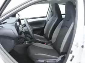 Toyota Aygo (2023) thumbnail 15