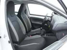 Toyota Aygo (2023) thumbnail 19