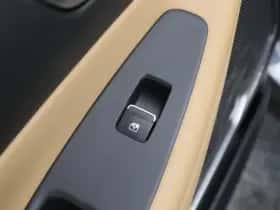 Hyundai Santa Fe (2022) thumbnail 16