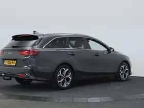 Kia Ceed Sportswagon (2021) thumbnail 2