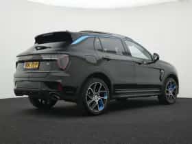 Lynk & Co 01 (2023) thumbnail 2