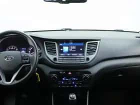 Hyundai Tucson (2017) thumbnail 19