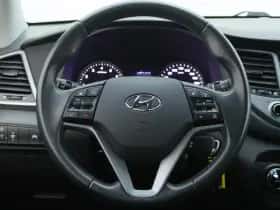 Hyundai Tucson (2017) thumbnail 25